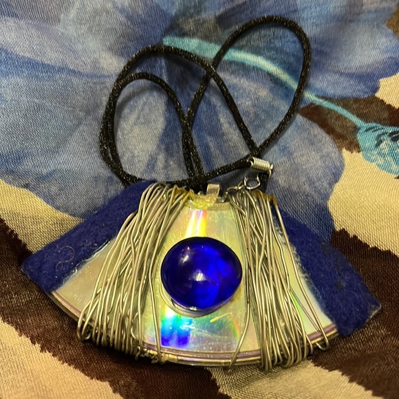 Reversible Handmade Necklace - Picture 12 of 16